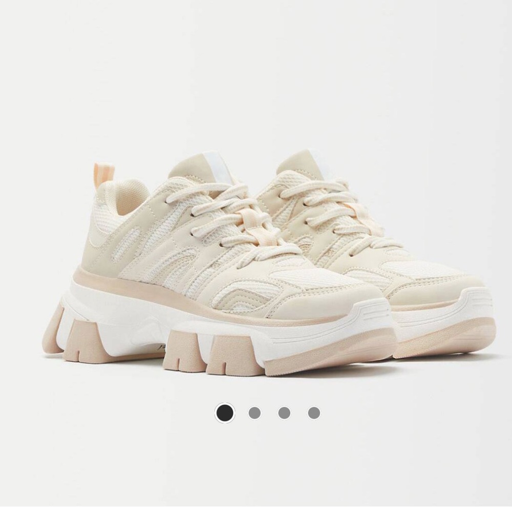 BRAND NEW Bershka Sporty chunky sneakers in beige size 8